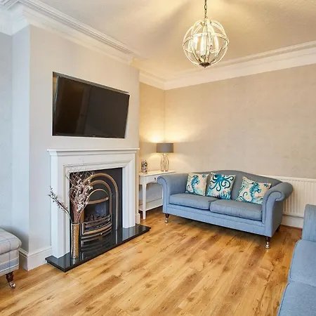 Host & - Allium House Whitby