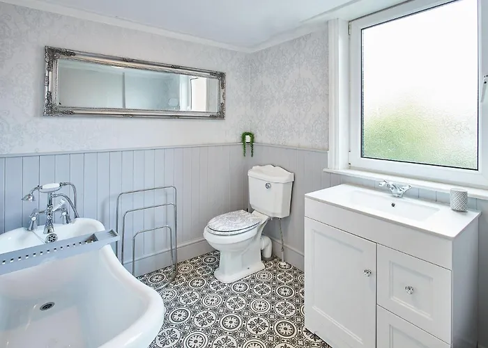 Holiday home Host & - Allium House