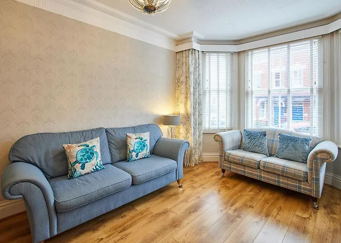 Host & - Allium House *